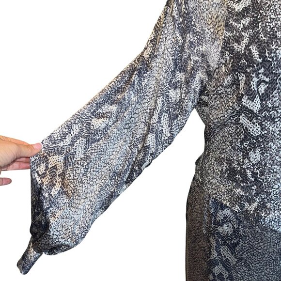 Perry Ellis Vintage Womens Skirt Set Size 6 Gray Snake Print 3 Piece Pure Silk - Picture 8 of 16